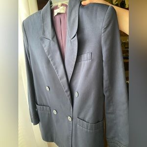 Liz Claiborne Women’s Double Breasted Blazer in Navy. size 4.